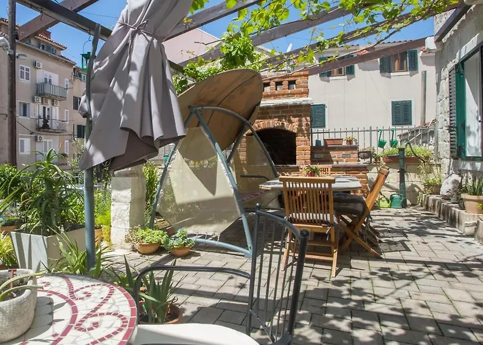 Bossa Studio Apartments